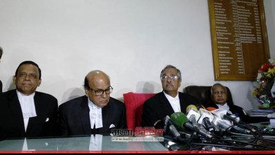 সংবাদ সম্মেলনে বিএনপিপন্থী আইনজীবী নেতারা