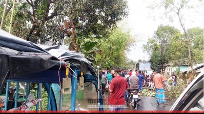 ঝড়ের পর ঠাকুরগাঁও