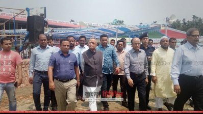 চাঁদপুর স্টেডিয়ামে প্রধানমন্ত্রীর জনসভাস্থল পরিদর্শন করেন আওয়ামী লীগ নেতারা