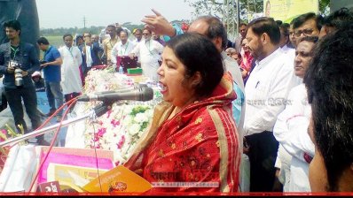 বক্তব্য রাখছেন শিরিন শারমিন চৌধুরী (ছবি- প্রতিনিধি)