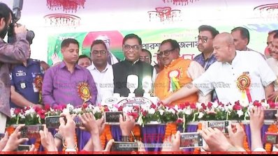 নওগাঁয় বিদ্যুৎ জ্বালানি ও খলিজ সম্পদ প্রতিমন্ত্রী নসরুল হামিদ বিপু