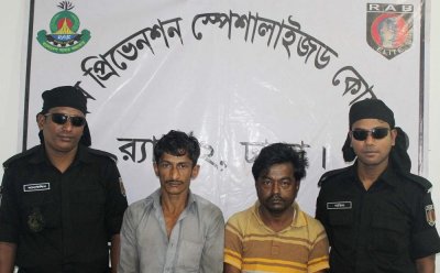 র&zwnj;্যাবের হাতে গ্রেফতার বাসচালক ও হেলপার ফারুক আলম ও সুমন (ছবি: সংগৃহীত)