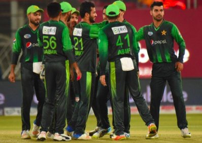 বোলিংয়ে এমন উদযাপন পাকিস্তান করেছে একটু পর পর