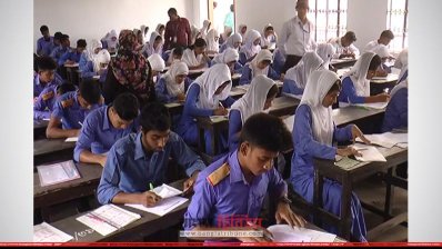 যশোর শান্তিপূর্ণ পরিবেশে এইচএসসি পরীক্ষা চলছে