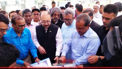 ভারতের অনুদানে নির্মিত রাজশাহীর উন্নয়ন প্রকল্প পরিদর্শন করছেন ভারতীয় হাইকমিশনার 