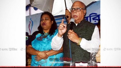 বক্তব্য রাখছেন মোহাম্মদ নাসিম (ছবি- প্রতিনিধি)