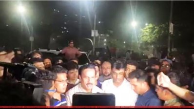 সরকার পক্ষ থেকে বৈঠকের প্রস্তাব দেন আওয়ামী লীগের যুগ্ম সম্পাদক জাহঙ্গীর কবির নানক