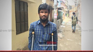 স্পেকট্রাম ধসের ঘটনায় আহত শ্রমিক মোজাফফর হোসেন