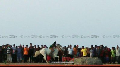  বাংলার ঐতিহ্যবাহী ঘোড় দৌড় প্রতিযোগিতা
