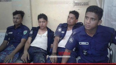 সিএনজি শ্রমিকদের সঙ্গে সংঘর্ষে ১৫ পুলিশসহ আহত অর্ধশতাধিক