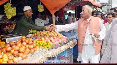 আওয়ামী লীগ মনোনীত নৌকা প্রতীকের প্রার্থী তালুকদার আব্দুল খালেকের গণসংযোগ