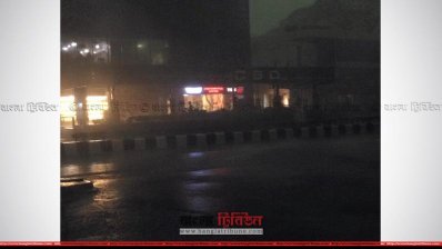 সকালেই রাত নেমেছিল ঢাকায়