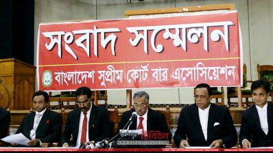 সংবাদ সম্মেলনে বক্তব্য রাখছেন জয়নুল আবেদীন