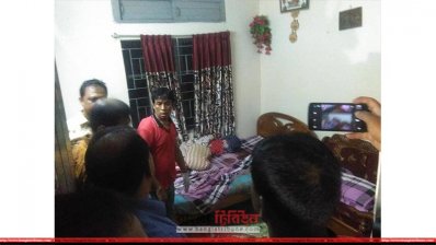 এই ঘর থেকে মা ও দুই মেয়ের লাশ উদ্ধার করা হয়