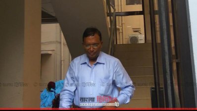 দুদক কার্যালয় থেকে বের হচ্ছেন ডিআইজি মিজান