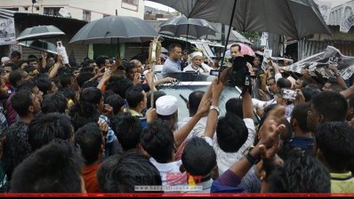 গাজীপুর সিটি নির্বাচন: বৃষ্টি উপেক্ষা করে চলছে প্রচারণা