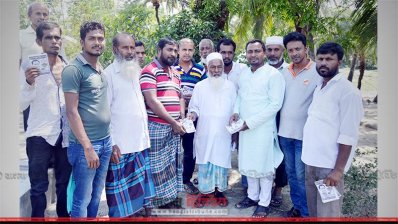 এক কাউন্সিলর প্রার্থীর গণসংযোগ