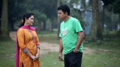 একটি দৃশ্যে নাদিয়া ও চঞ্চল চৌধুরী