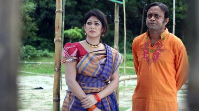 আরেকটি দৃশ্যে প্রিয়া আমান ও আখম হাসান