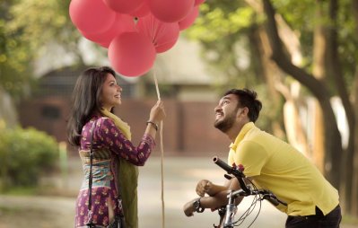ভিডিওতে কণ্ঠশিল্পী শ্রাবন্তী সাহা ও অভিনেতা জোভান