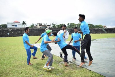 সানশাইন স্কুল ক্রিকেটারদের উদযাপন