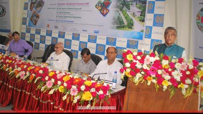 বক্তব্য রাখছেন খন্দকার মোশাররফ হোসেন