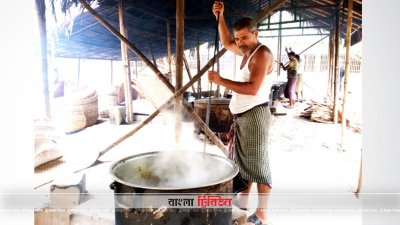 দশ হাজার লোকের জন্য ফিন্নি তৈরি হচ্ছে