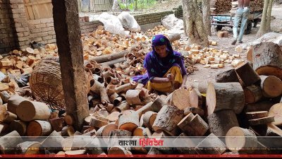 লোডশেডিংয়ে ব্যাহত কেশবপুরের কুটিরশিল্পের কাজ