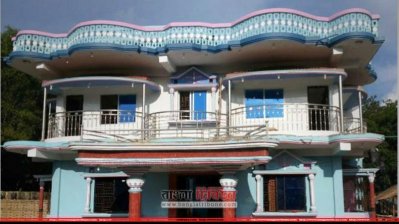তালিকাভুক্ত ইয়াবা ব্যবসায়ী আবদুর রহমানের বাড়ি