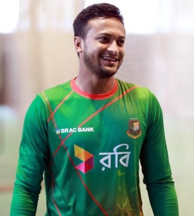 আর দুই উইকেট চাই সাকিবের