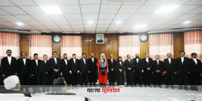 প্রধান বিচারপতির সঙ্গে নতুন ১৮ বিচারপতি
