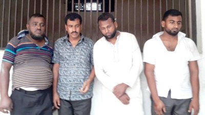 কাশিয়ানীতে ব্যাংক জালিয়াত চক্রের ৪ সদস্য গ্রেফতার