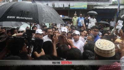 গাজীপুর সিটিতে আওয়াম লীগের মেয়র প্রার্থী জাহাঙ্গীর আলমের নির্বাচনি প্রচারণা (ছবি: সাজ্জাদ হোসেন)