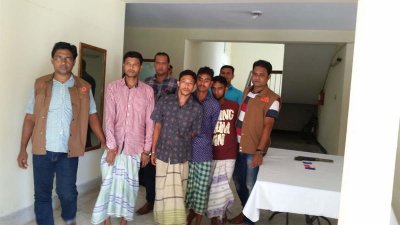 মাদক ও অস্ত্রসহ গ্রেফতার চার ব্যক্তি