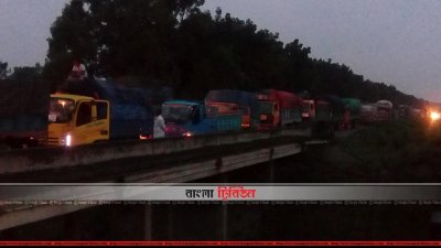 ঢাকা-টাঙ্গাইল-বঙ্গবন্ধু সেতু মহাসড়কের কালিহাতীতে যানজট