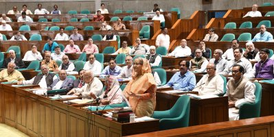 সংসদে বক্তব্য রাখছেন প্রধানমন্ত্রী শেখ হাসিনা