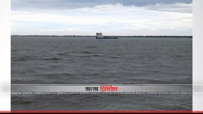পদ্মায় প্রবল ঢেউ