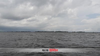 জেলেদের মাছ ধরার অধিকার কাগজেই, পানিতে নয়