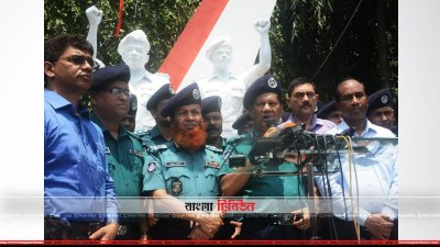 `দীপ্ত শপথ` উদ্বোধনের পর বক্তব্য রাখেন ডিএমপি কমিশনার