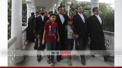 আদালতে ধ্রুব ও লুব্ধক