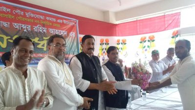 বাসাইলে নবনির্বাচিত মেয়রকে মুক্তিযোদ্ধাদের সংবর্ধনা