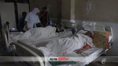 হাসপাতাল ভবনের পালেস্তরা খসে পড়ে আহত দুই নার্স