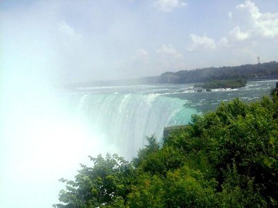 নায়াগ্রা জলপ্রপাতে তিন ঘণ্টা