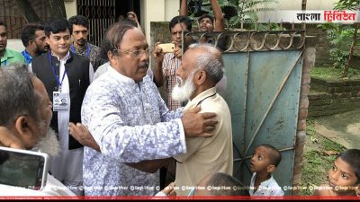 নির্বাচনি প্রচারণায় খায়রুজ্জামান লিটন