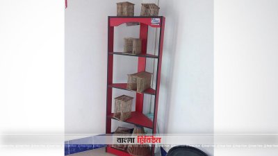 সাতক্ষীরায় দেশি মাছেই ‘আব্দুস সামাদ ফিশ মিউজিয়াম’
