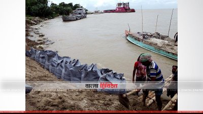 পদ্মায় ভাঙন