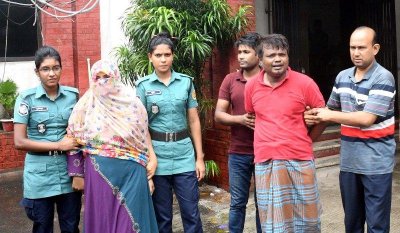আটক দুজন, ছবি: ফোকাস বাংলা