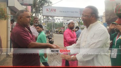 রাজশাহীতে প্রচারণাকালে আওয়ামী লীগের প্রার্থী খায়রুজ্জামান লিটন
