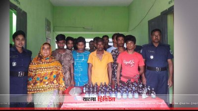 দুই নারীসহ আটক ১৩ মাদক ব্যবসায়ী