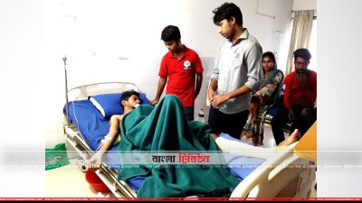 আহত ফয়সাল মাহমুদের পাশে যাত্রী অধিকার আন্দোলন